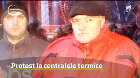 Protest la centralele termice. Bucureştenii ar putea avea probleme cu apa caldă şi căldură