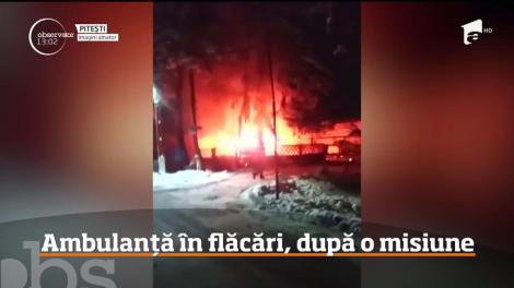 O salvare a Serviciului de Ambulanţă Argeş a ars complet, la scurt timp după ce s-a întors din misiune