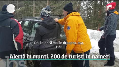 Viscolul a făcut ravagii! Sute de turiști, blocați în nămeți, în Munții Bucegi! Avertisment sumbru făcut de meteorologi: ”Se vor semnala precipitații!”