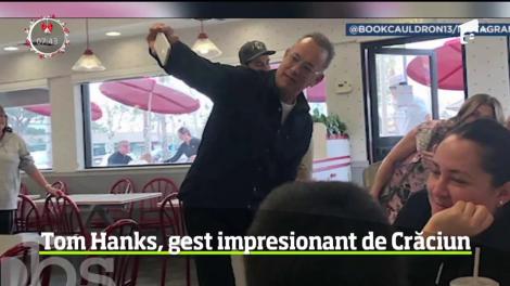 Tom Hanks i-a surprins pe clienţii unui fast-food din California!