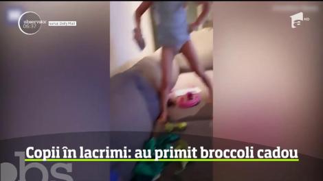 Copii în lacrimi. Cei mici au primit broccoli drept cadou!