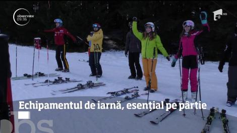 Sporturile de sezon pot veni şi cu riscuri. Cum le putem preveni, dar şi ce echipament este esenţial când mergem pe pârtie