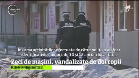 Drumul ce leagă Reşiţa de Muntele Semenic și staţiunile din zonă a fost impracticabil din cauza gheţii groase care s-a format pe asfalt