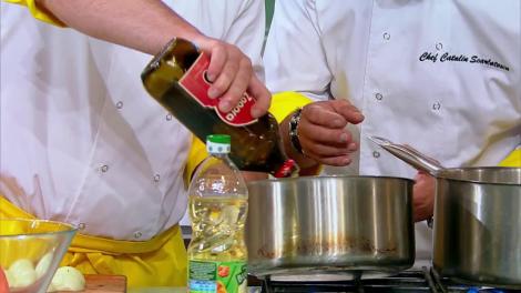 Chef Cătălin Scărlătescu, scos din sărite de un concurent: ”Medic! I-am dat și mănuși și s-a tăiat iar!”