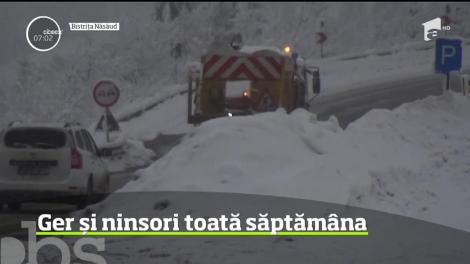 Ger extrem şi ninsori puternice în aproape toată ţara
