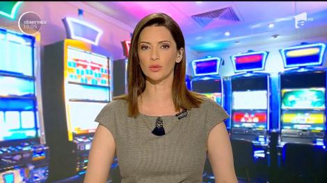 Un atac brutal a fost filmat într-o sală de jocuri din Timişoara! Un tânăr recidivist a lovit cu pumnii şi picioarele o angajată, supărat că a pierdut la păcănele