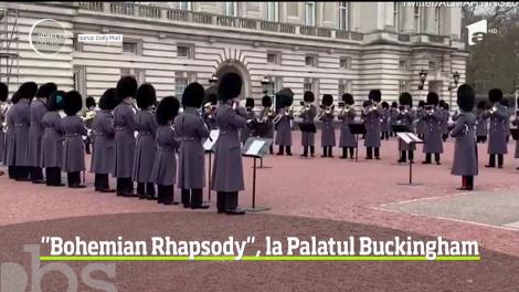 Celebra piesa Queen, "Bohemian Rhapsody", a răsunat în curtea Palatului Buckingham