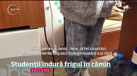 Zeci de studenţi îndură frigul în camerele de cămin din Capitală! N-au mai primit căldură din decembrie, din cauza unei defecţiuni