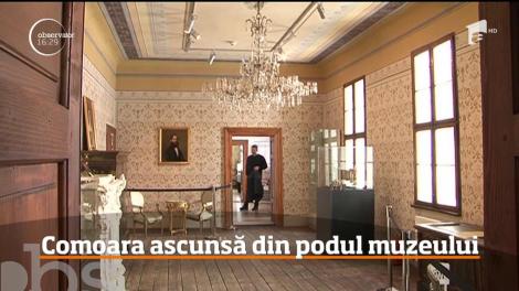 Un superb candelabru de cristal a fost găsit în podul Muzeului de Știinţe ale Naturii din Târgu Mureș