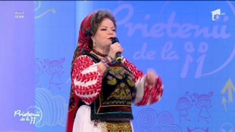 Saveta Bogdan - ”La mulți ani, paharul sus!”