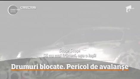 Natura dezlănţuită a creat probleme majore în mai multe regiuni ale României. Zeci de maşini au rămas blocate în zăpadă