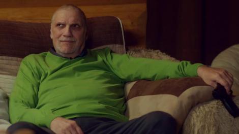 Cristescu, față-n față cu Lăzărescu: "Între noi e un pistol"