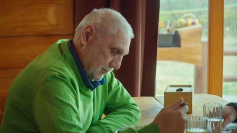 Ioan îi cere socoteala lui Dan Lăzărescu