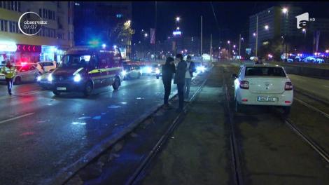 Un bărbat a fost lovit de o un autoturism care ieşea din pasajul Obor