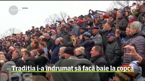 Bisericile ortodoxe pe stil vechi au sărbătorit Boboteaza