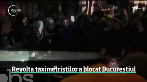 Protestul taximetriştilor a blocat centrul Capitalei şi a fost foarte aproape să degenereze în violenţe de stradă