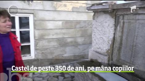 Un monument istoric vechi de peste 350 de ani a intrat pe mâna unor liceeni