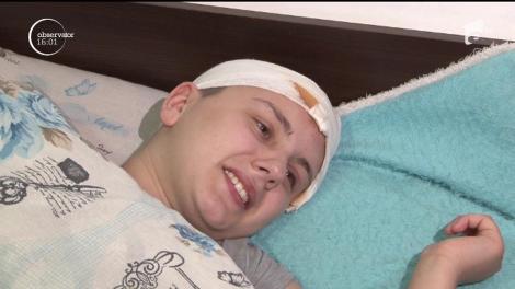 Fata de 18 ani, care a căzut prin geamul unui autobuz din Ploieşti, este imobilizată la pat. Pentru coșmarul Alinei nu s-au găsit vinovați