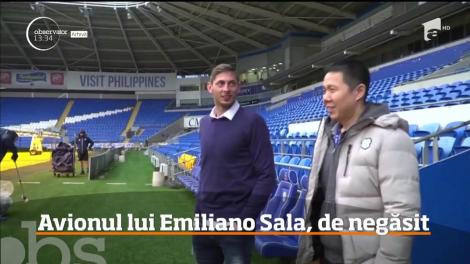 La aproape două zile de când a dispărut de pe radare, avionul în care se afla jucătorul argentinian Emiliano Sala este în continuare de negăsit