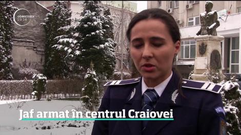 Jaf ca-n filme la Craiova! Un bărbat înarmat şi cu faţa acoperită a ameninţat angajatele unei bănci şi a fugit cu banii