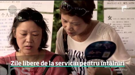 Sute de femei din China se bucură de opt zile în plus de concediu doar ca să meargă la întâlniri