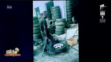 Smiley News. Messi al cauciucurilor face senzație la vulcanizare