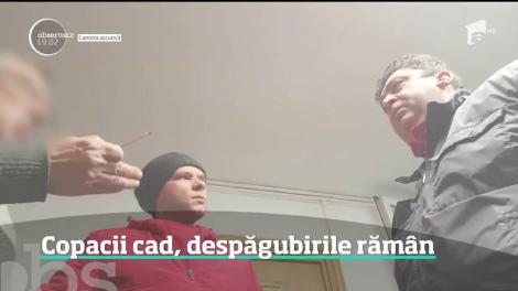 Ploaia de gheaţă a lăsat în urmă sute de şoferi păgubiţi şi un pericol uriaş. Ţurţurii continuă să cadă peste oameni şi maşini