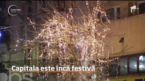 Ornamentele de sărbătoare din Bucureşti continuă să împodobească bulevardele!