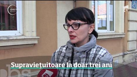 O fetiţă de trei ani a stat două zile închisă în casă, lângă mama moartă. Nimeni nu i-a auzit ţipetele