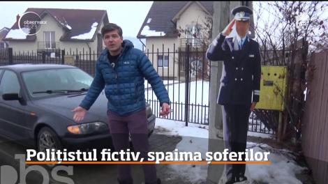 Un poliţist din Bistriţa-Năsăud a găsit o metodă inedită pentru a-i face pe şoferi să reducă viteza atunci când trec pe strada lui!