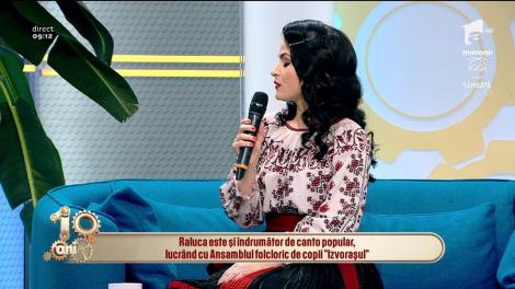 Raluca Burcea, sora mai mare a lui Theo Rose, este solista formației Dodo band