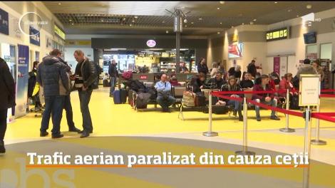 Un cod galben de ceaţă a paralizat traficul aerian pe aeroportul din Iaşi!