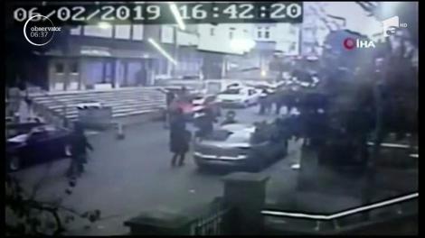 Cel puţin doi oameni au murit la Istanbul, după ce un bloc cu opt etaje s-a prăbuşit