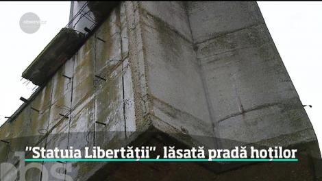 "Statuia libertăţii" a românilor, lăsată pradă hoților