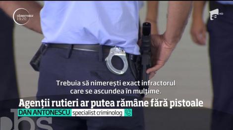 Cazul femeii împuşcate din greşeală de un poliţist în Reghin i-ar putea lăsa fără pistoale pe agenţii rutieri!