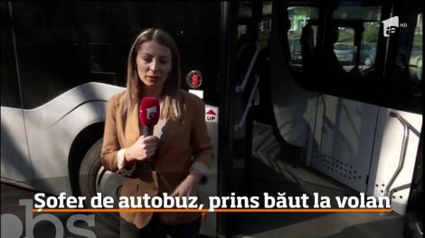 Un şofer de autobuz din Constanţa a fost filmat de călători, în timp ce bea o sticlă de cidru, la volan