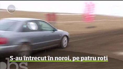 S-au întrecut în noroi, pe patru roți