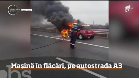 Ultimă oră! O mașină a luat foc pe autostrada A3, în timpul mersului! A ars ca o torță! Imagini înfiorătoare - Video