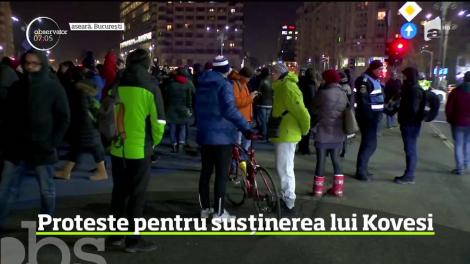 Sute de persoane au ieşit în stradă pentru a o susţine pe Laura Codruţa Kovesi