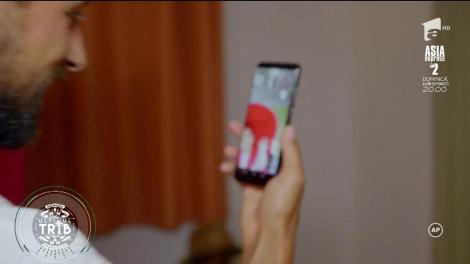 Mircea Zamfir, cu ochii în lacrimi la ”Ultimul Trib”, după ce şi-a văzut familia prin video call! "Nu ai cum să nu te emoţionezi!"