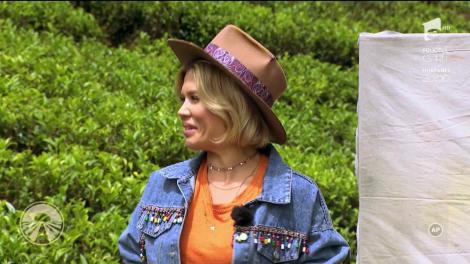 Două echipe sunt angrenate într-un nou joc de amuletă pe o plantație de ceai!