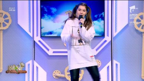 Ioana Bulgaru cântă, la Neatza, melodia "Toy"