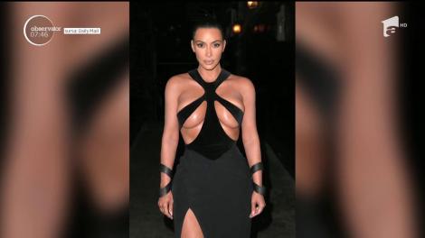 Kim Kardashian ştie să-şi facă intrarea oriunde!