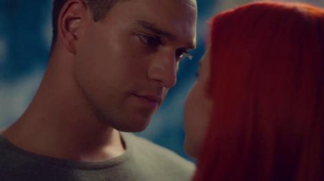 Ana și Ioan, scene fierbinți în dormitor