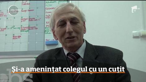 Elev amenințat cu cuțitul, în curtea şcolii