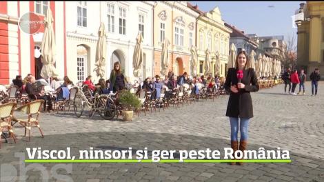 Nu vă lăsaţi păcăliţi de acest început de primăvară! Iarna revine în forţă, cu viscol, ninsori şi şocuri termice periculoase
