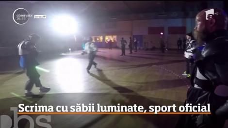 Duelurile cu săbii cu laser inspirate din filmul Războiului Stelelor, sport naţional în Franţa