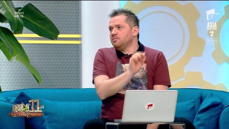 Smiley News. Un cetățean chinez a pus două monede mici la motorul unui avion