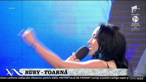 Ruby, în ipostaze incendiare, într-un nou videoclip! A lansat o piesă pe ritmuri tribale, „Toarnă” – Video