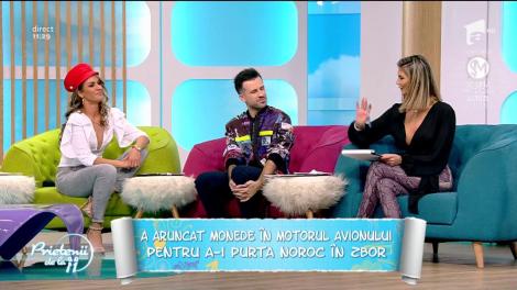 Știri inedite. Un pasager chinez, dat în judecată după ce a aruncat monede în motorul unui avion pentru a-i purta noroc în zbor!